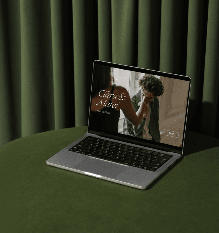 Previzualizare invitație pe laptop